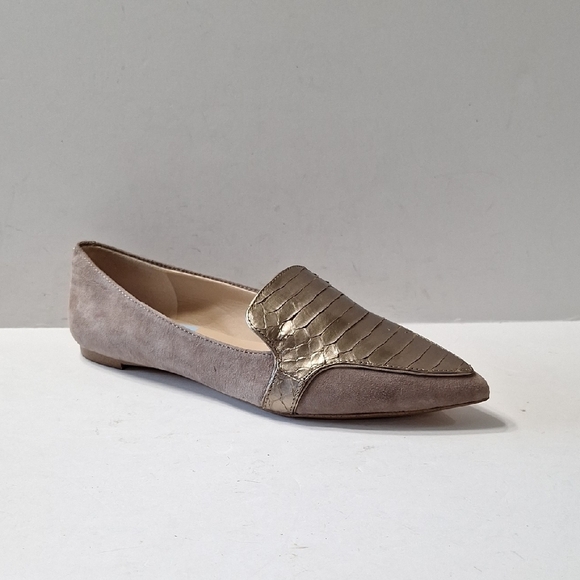 Dkny NEW Dara Quiet Luxury Business Casual Platinum Metallic Strap Flats Size 7 - Picture 2 of 12